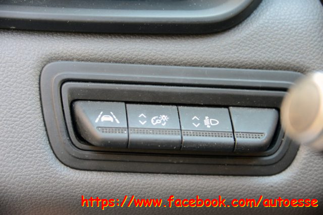 RENAULT Clio usata, con Controllo elettronico della corsia