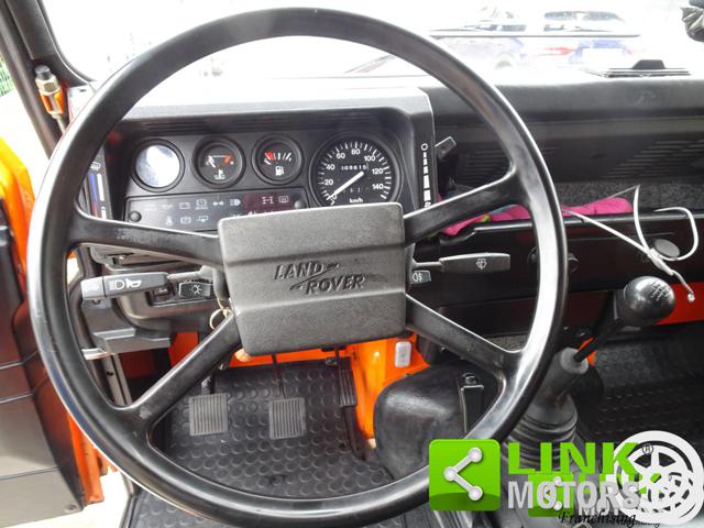 LAND ROVER Defender usata 25