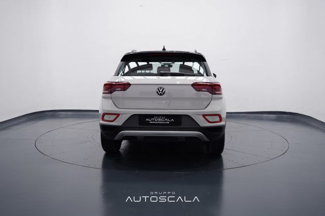 VOLKSWAGEN T-Roc usata, con Autoradio