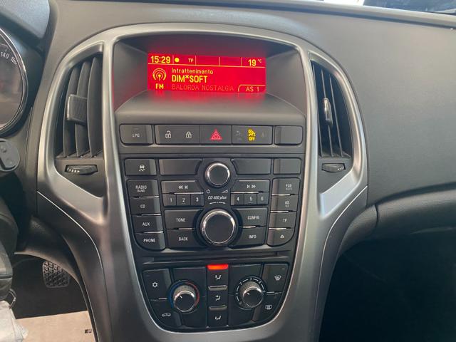 OPEL Astra usata, con Autoradio