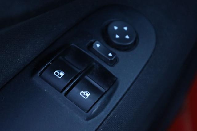FIAT Punto usata, con Specchietti laterali elettrici