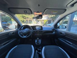 HYUNDAI i10 usata, con Autoradio