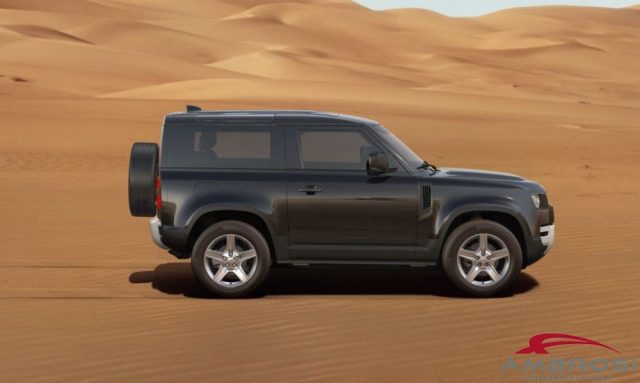 LAND ROVER Defender usata 1