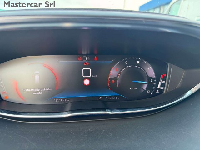 PEUGEOT 5008 usata, con Bracciolo