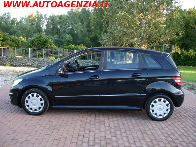 MERCEDES-BENZ B 180 usata 1