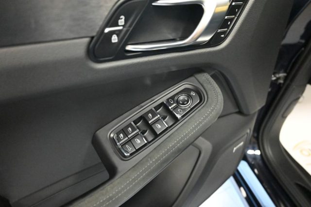 PORSCHE Macan usata 45