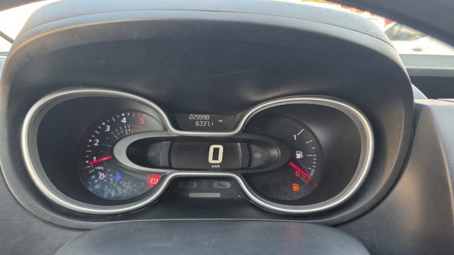 RENAULT Trafic usata, con Bluetooth