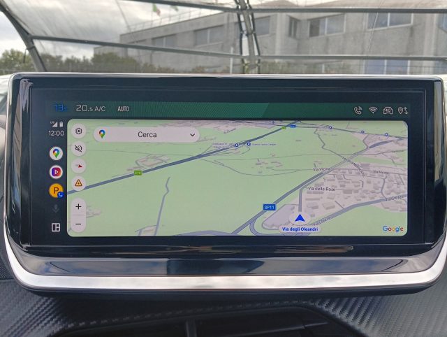 PEUGEOT 2008 usata, con Controllo automatico clima