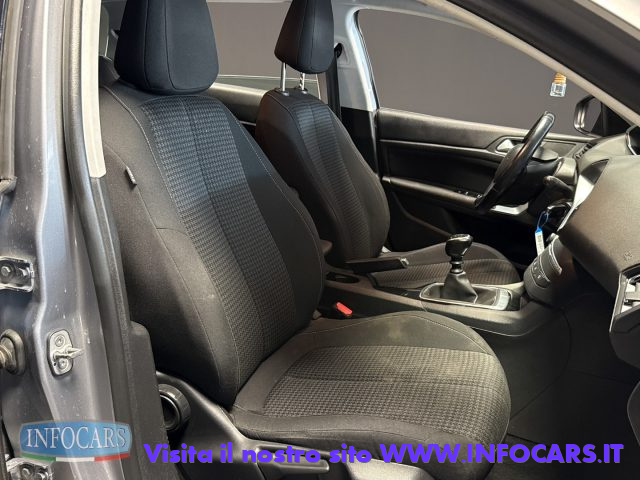 PEUGEOT 308 usata, con Autoradio