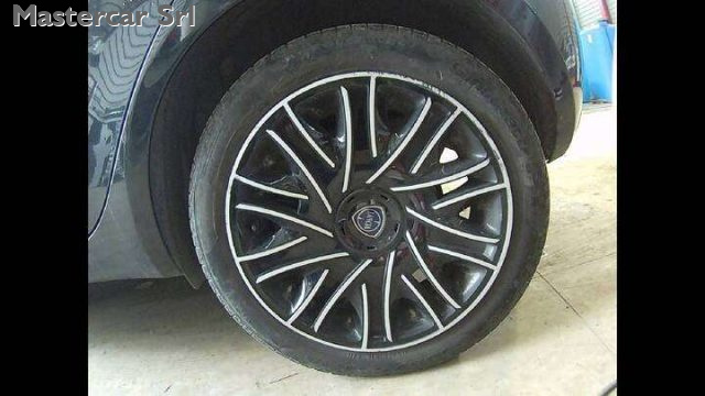 LANCIA Ypsilon usata, con Volante in pelle