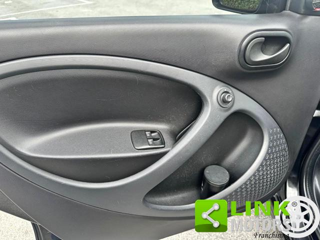 SMART ForFour usata, con USB