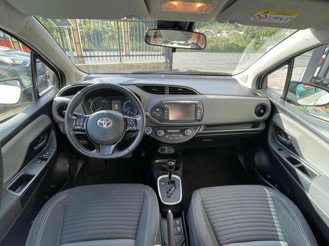 TOYOTA Yaris usata 23