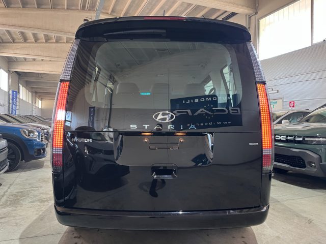 HYUNDAI Staria usata, con Boardcomputer