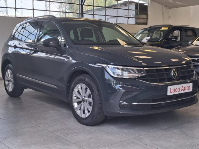 VOLKSWAGEN Tiguan usata, con Airbag laterali