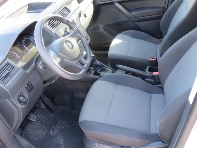 VOLKSWAGEN Caddy usata, con Autoradio