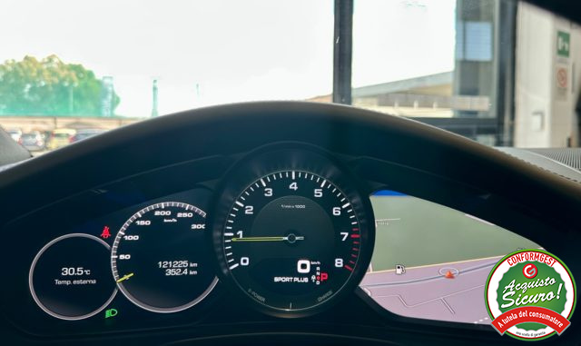 PORSCHE Panamera usata, con Leve al volante