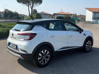 RENAULT Captur usata, con Autoradio