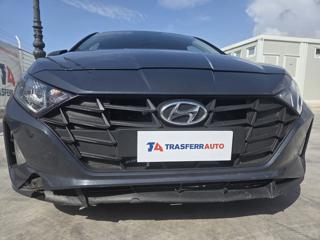 HYUNDAI i20 usata, con Specchietti laterali elettrici