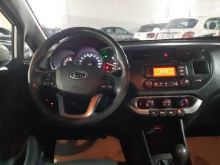 KIA Rio usata, con Autoradio