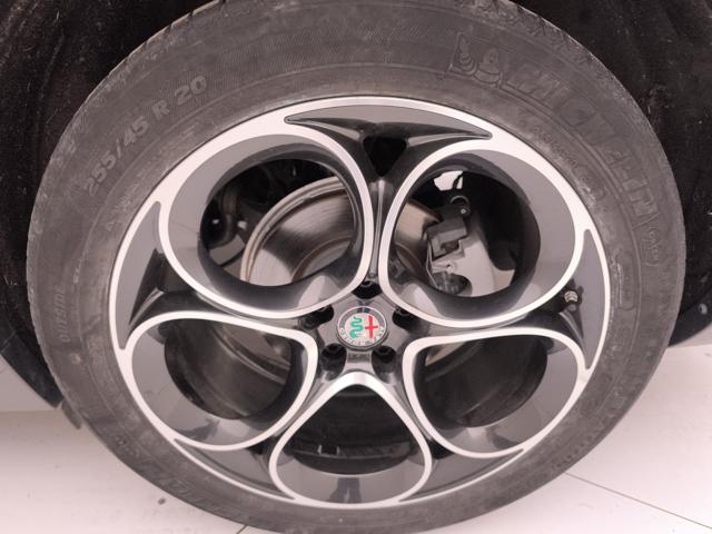 ALFA ROMEO Stelvio usata, con Regolazione elettrica sedili