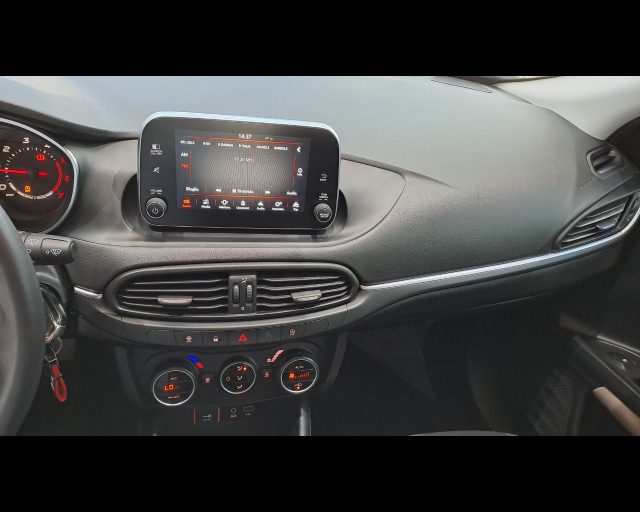 FIAT Tipo usata, con Volante in pelle