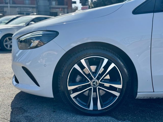 MERCEDES-BENZ B 200 usata, con Chiusura centralizzata