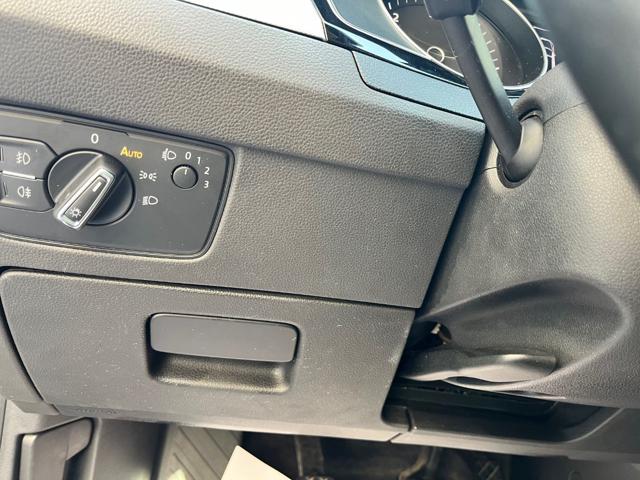 VOLKSWAGEN Passat Variant usata, con Autoradio