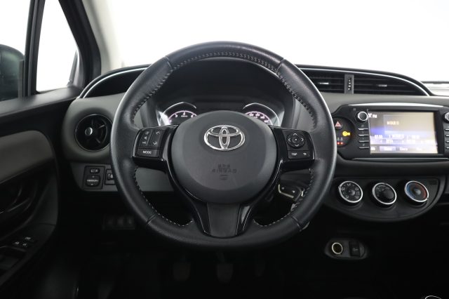 TOYOTA Yaris usata 5