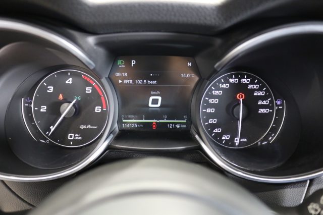 ALFA ROMEO Stelvio usata, con Controllo trazione