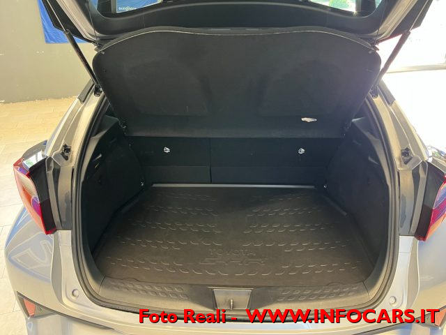 TOYOTA C-HR usata, con Touch screen