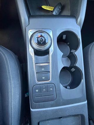 FORD Kuga usata, con Bracciolo