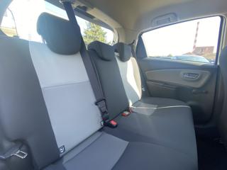 TOYOTA Yaris usata, con Sedile posteriore sdoppiato