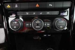 VOLKSWAGEN T-Roc usata 12