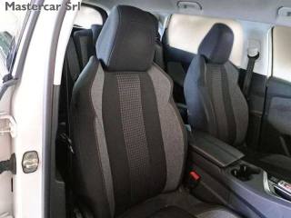 PEUGEOT 5008 usata, con USB
