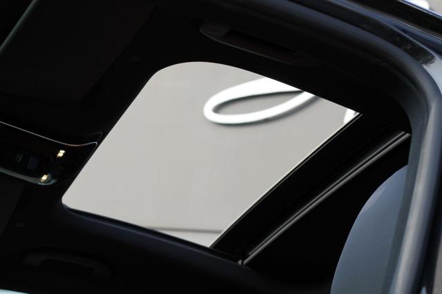 MERCEDES-BENZ GLC 220 usata, con Touch screen