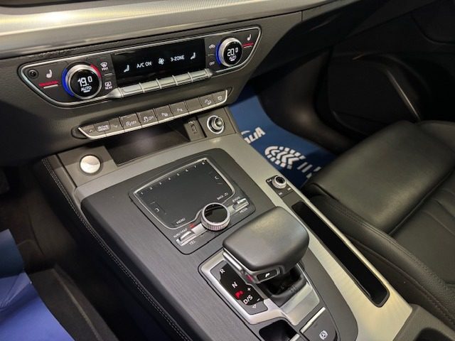 AUDI Q5 usata, con Controllo automatico clima