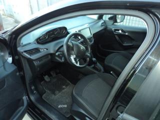 PEUGEOT 208 usata, con Boardcomputer