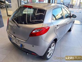MAZDA 2 usata, con Autoradio