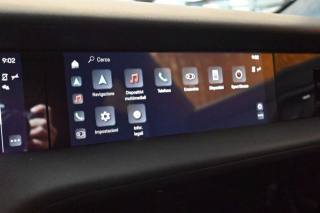 PORSCHE Taycan usata 53