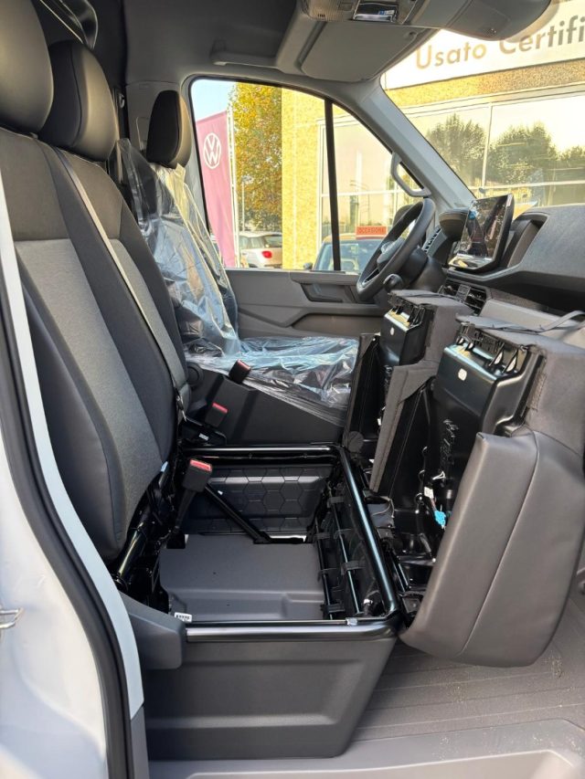 VOLKSWAGEN Crafter usata 14