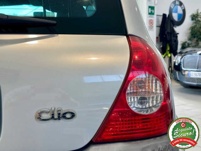 RENAULT Clio usata, con Alzacristalli elettrici