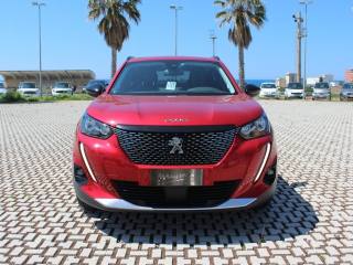 PEUGEOT 2008 usata, con Airbag