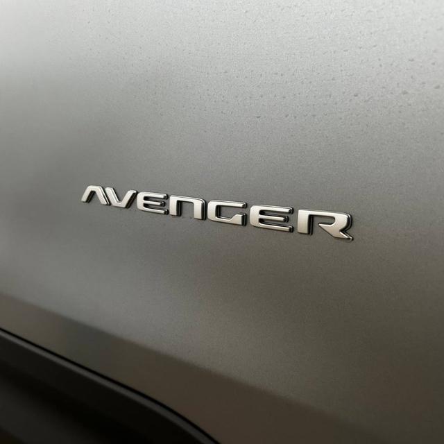 JEEP Avenger usata, con Sensori di parcheggio posteriori