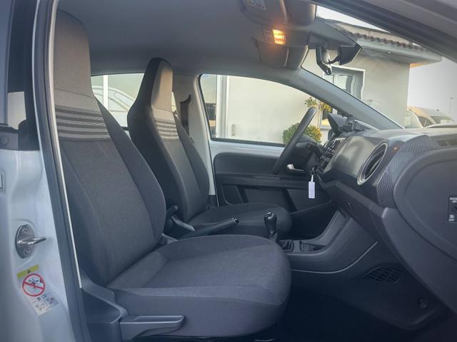 VOLKSWAGEN up! usata 27