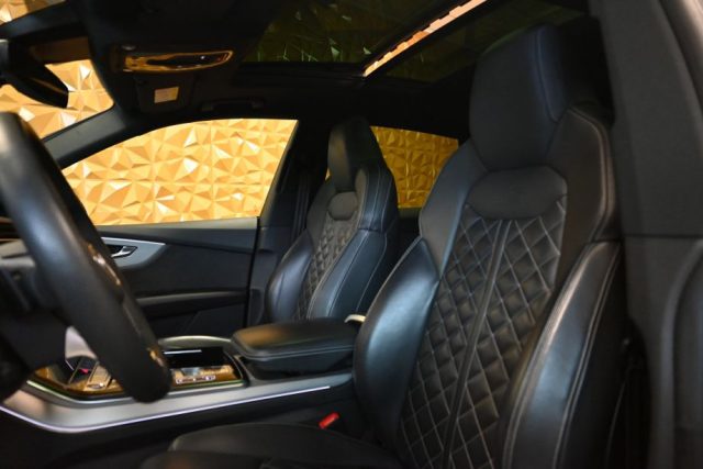 AUDI Q8 usata 26
