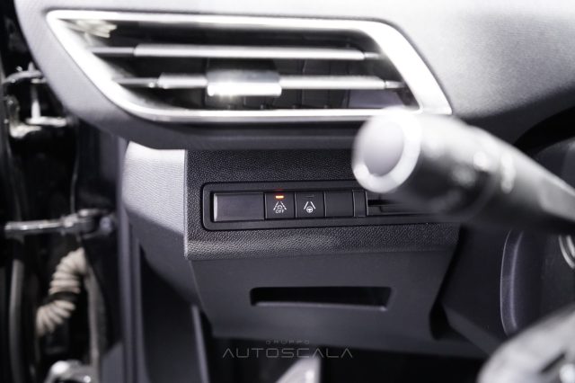 PEUGEOT 5008 usata, con Sistema di navigazione