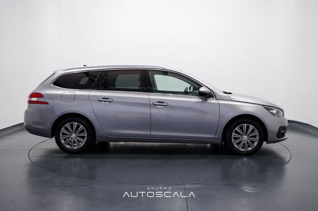 PEUGEOT 308 usata, con Cerchi in lega