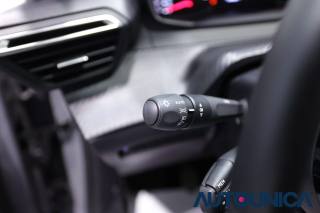 PEUGEOT 208 usata, con Autoradio digitale