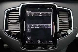 VOLVO XC90 usata, con Sensori di parcheggio anteriori