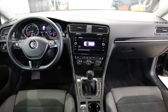 VOLKSWAGEN Golf usata, con Chiusura centralizzata